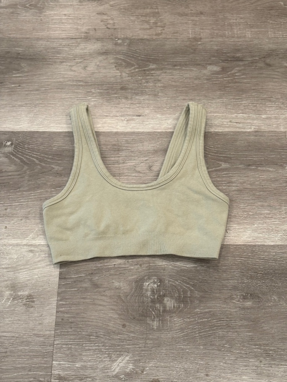 Alo Softsculpt Precision Bra Sage Green Performance Womens S